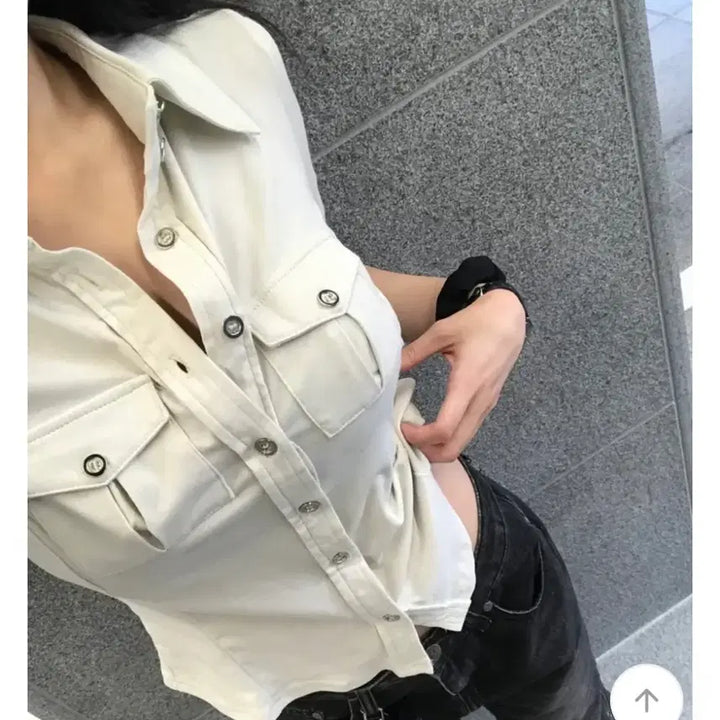[SOLD OUT] (새옷) 포켓 버튼 슬림핏 셔츠반팔티
