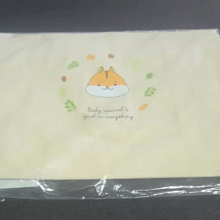 [BUNJANG] Baby Squirrel Does Everything Webtoon Drawstring Eco Bag / 로판 웹툰 아기 다람쥐가 다 잘해요 굿즈 조리개 에코백 판매