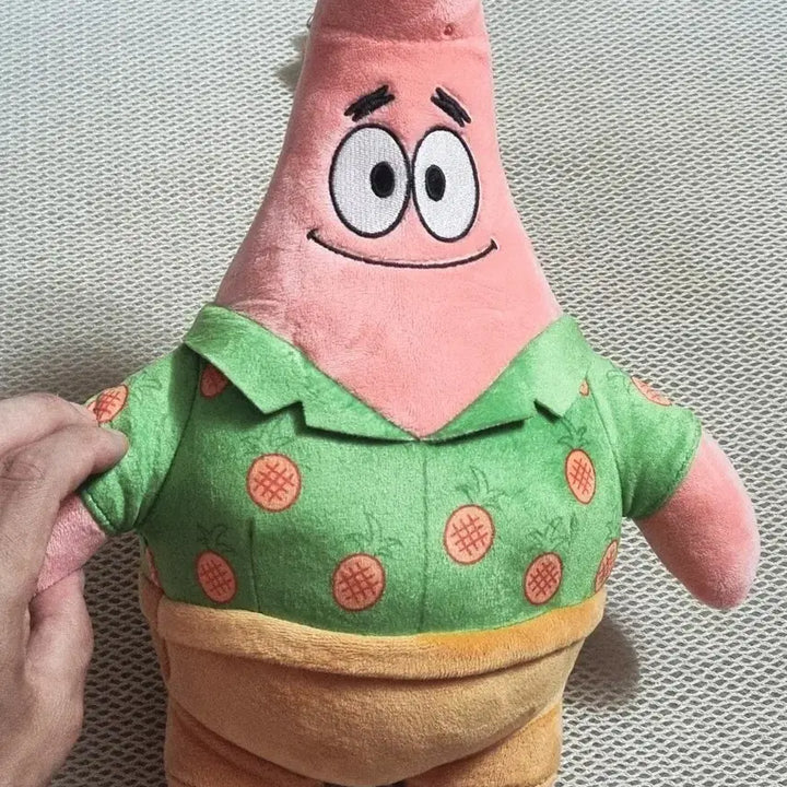 [SOLD OUT] 스폰지밥 뚱이 인형 파인애플 패턴 셔츠
