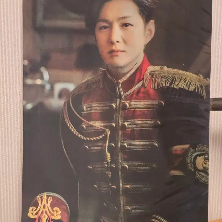 [BUNJANG] Lee Changsub Marie Antoinette Lenticular Poster / 이창섭 마리앙투아네트 렌티큘러 포스터