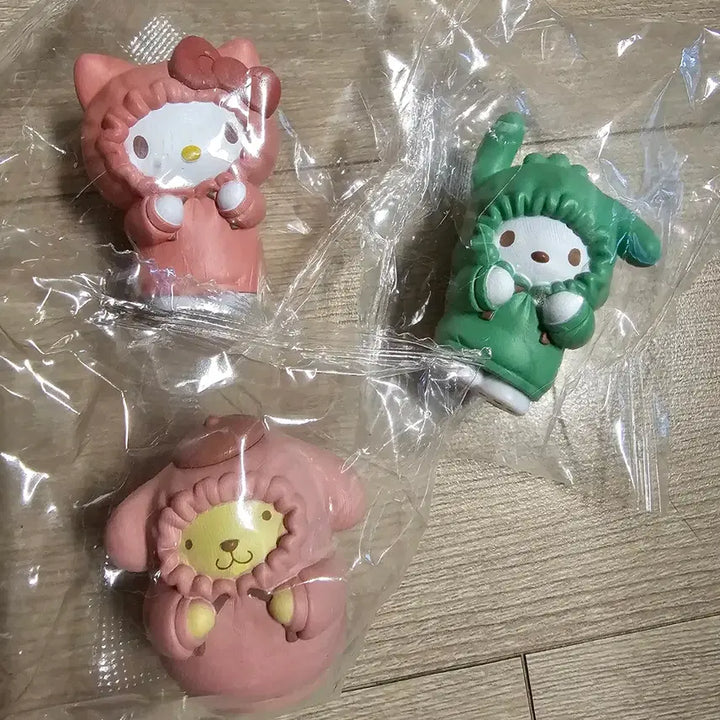 [BUNJANG] Sanrio Characters Pochacco, Badtz-Maru, Pompompurin, Cinnamoroll, Hello Kitty Figure Set / 산리오 캐릭터 파카 피규어