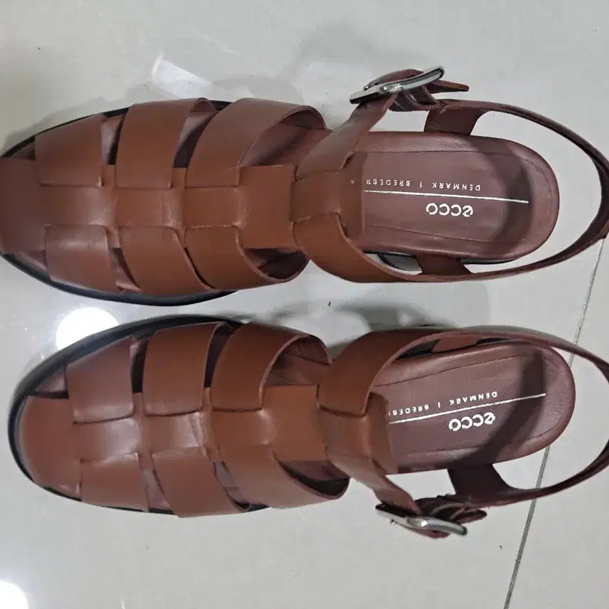 [SOLD OUT] 에코 샌들 브라운