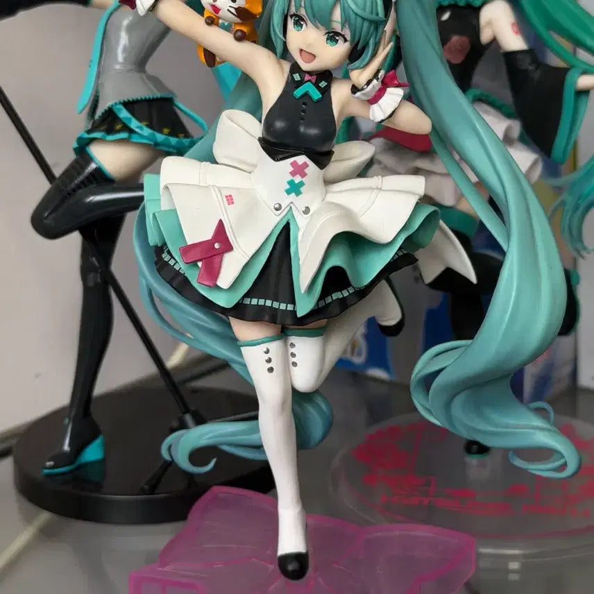[BUNJANG] Hatsune Miku Figure Bundle Set (Box Included) / 일괄) 박스O 하츠네 미쿠 피규어 양도