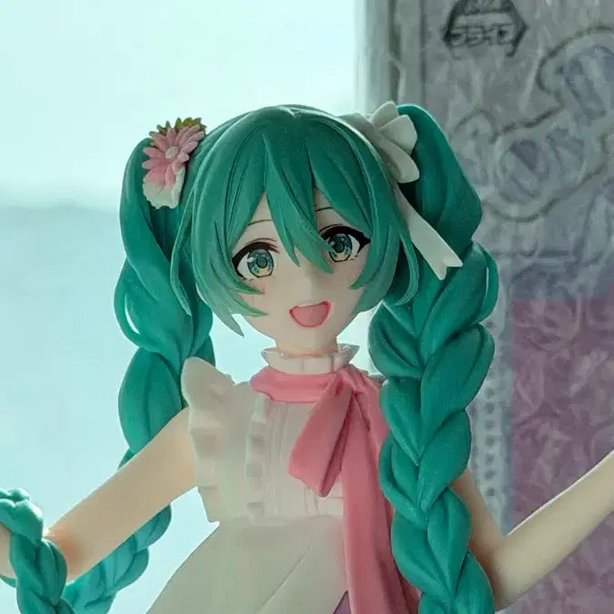 [BUNJANG] Mint Condition (Sealed) Wonderland Rapunzel Hatsune Miku Prize Figure / (미개봉) 라푼젤 미쿠 피규어