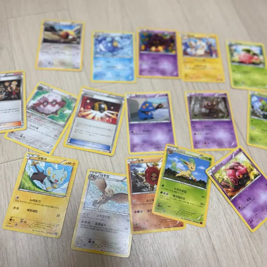 [BUNJANG] Vintage Pokemon Cards (Over 10 Years Old) - Charizard, Lucario / 포켓몬카드 고대카드(10년 이상)