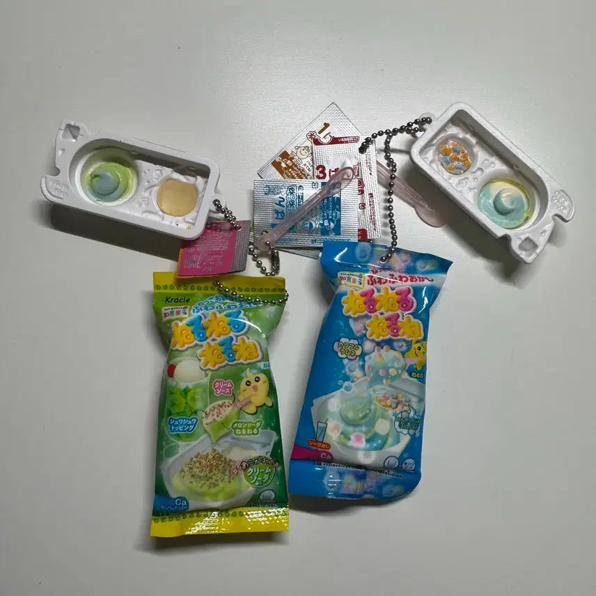 [BUNJANG] Neruneru Nerune Soda &amp; Melon Soda Gachapon Keychain Bundle / 네루네루 네루네 가챠 키링 일괄 소다, 메론소다 가룩쿡