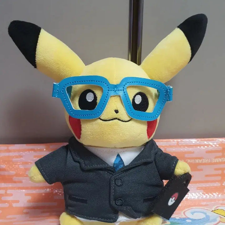[BUNJANG] Pikachu "Office Worker" Plush Toy / 안경 피카츄 회사원 피카츄 인형