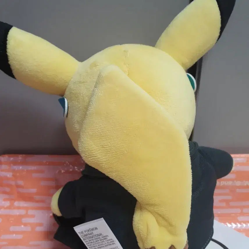[SOLD OUT] 안경 피카츄 회사원 피카츄 인형