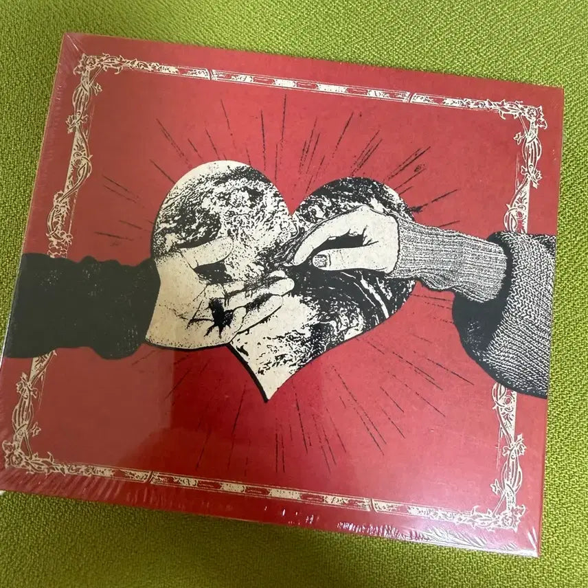 [BUNJANG] Yoonmachi The Earth Album (Sealed) / [미개봉 새상품] 윤마치 - The Earth 앨범 판매합니다.