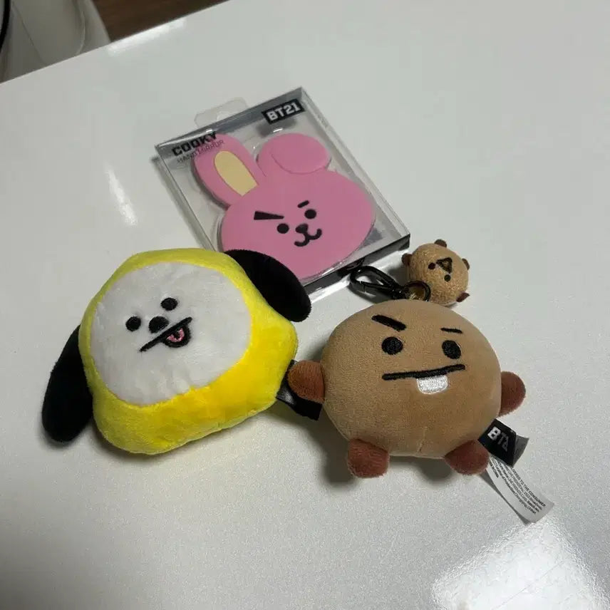 [SOLD OUT] BT21 치미 핫팩 인형, 쿠키 거울, 슈키 인형 키링 양도