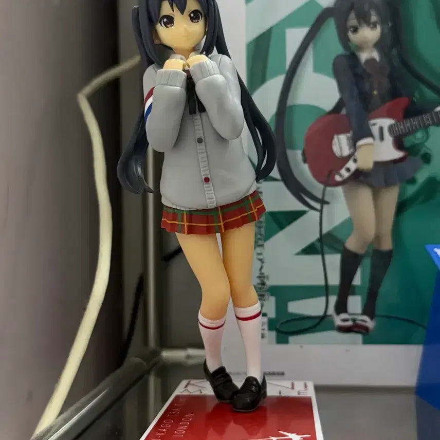 [BUNJANG] K-On! Azusa Nakano London DX Ver. Figure / 박스O) 케이온 아즈사 피규어 양도 런던 DXF