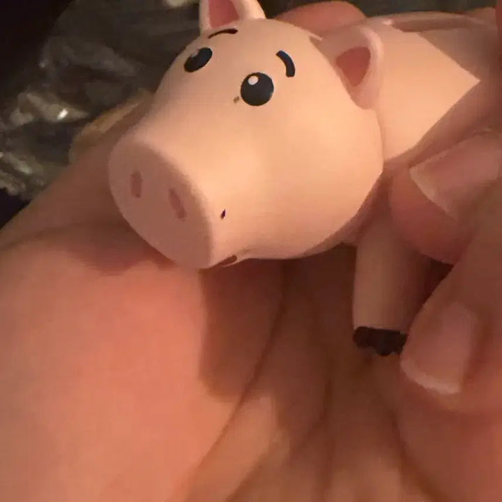 [BUNJANG] Miniso Toy Story Hamm Figure / 미니소 토이스토리_ 햄 피규어