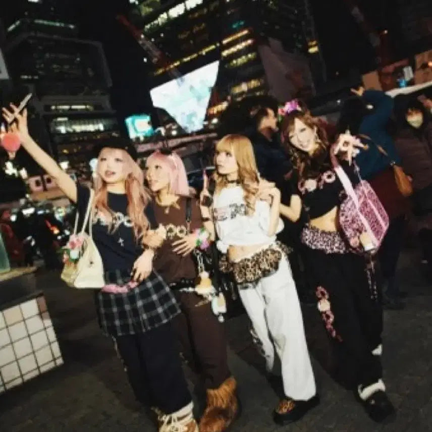 [BUNJANG] 9090 Girl x Chiikawa Logo Pants / 9090 girl X CHIIKAWA 9090 걸 치이카와 로고 팬츠