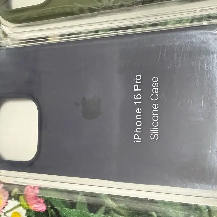 [BUNJANG] iPhone 16 Pro Silicone Case with Apple Logo, MagSafe Compatible / 아이폰 16프로 실리콘케이스 애플로고케이스 맥세이프 15프로 17프로