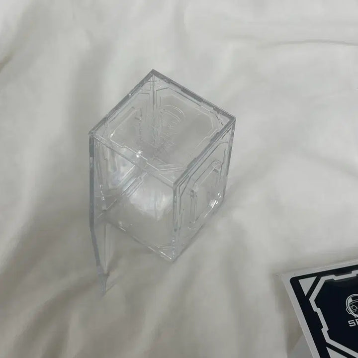 [BUNJANG] Pop Mart Space Molly Display Box / 팝마트 스페이스몰리 디스플레이 박스 팝니다 !