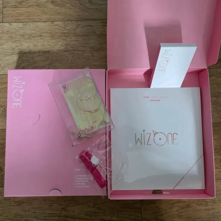 [BUNJANG] IZ*ONE Official 1st Generation Kit / 아이즈원 공식 1기 키트