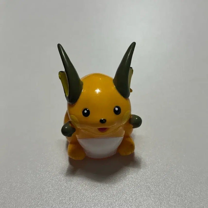 [BUNJANG] Vintage Raichu Mini Piggy Bank Figure / 고전 라이츄 미니 저금통 피규어