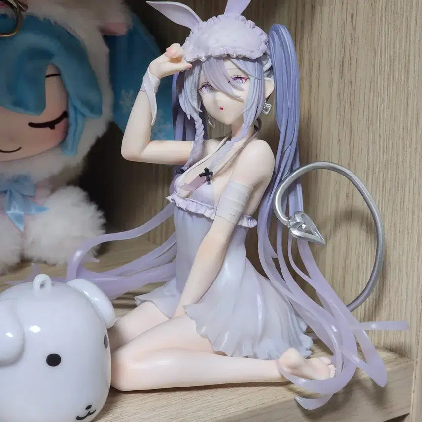 [BUNJANG] Luludo Sleepy Sugar Bunny Figure / 루루도 슬립 슈가 바니 피규어
