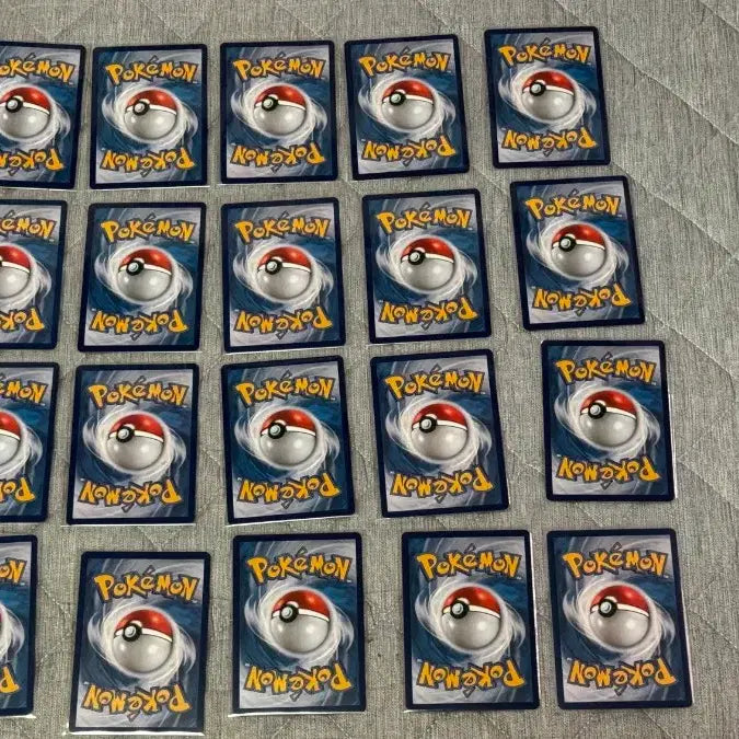 [BUNJANG] Pokemon Card 151 Series Moncolle 21-Card Bundle Featuring Gengar, Pikachu, Drampa, Mew / 포켓몬 카드 151몬볼 팬텀 피카츄 망냐뇽 뮤 등 21장