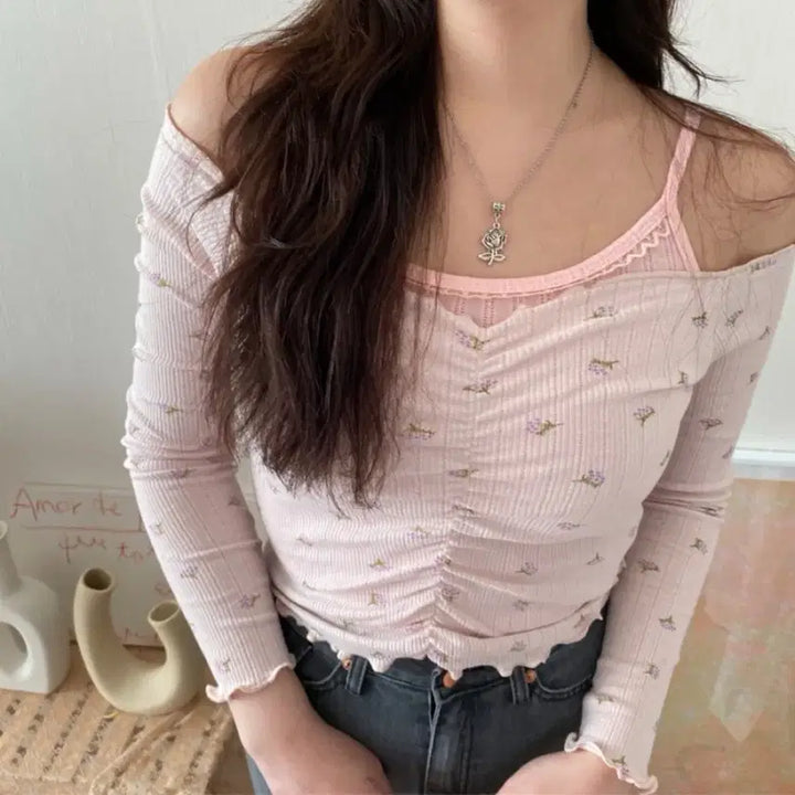 [BUNJANG] Rose Frill Shirring T-Shirt / (새상품) 로즈 프릴 셔링티