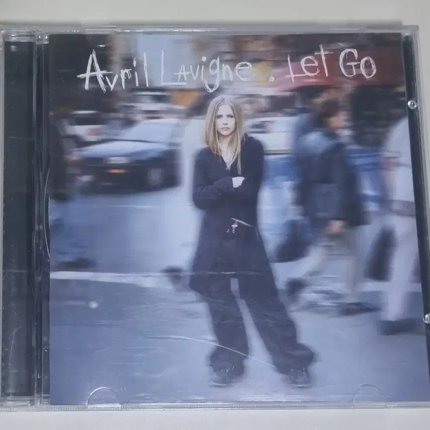 [BUNJANG] Avril Lavigne Let Go CD (Unsealed) / 에이브릴 라빈 Avril Lavigne Let Go (개봉 CD)