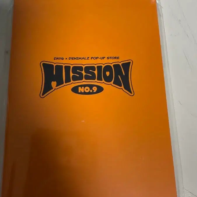 [BUNJANG] DAY6 x DENIMALZ MISSION NO.9 Postcard Book / DAY6 x DENIMALZ 팝업스토어 MISSION NO.9 엽서북