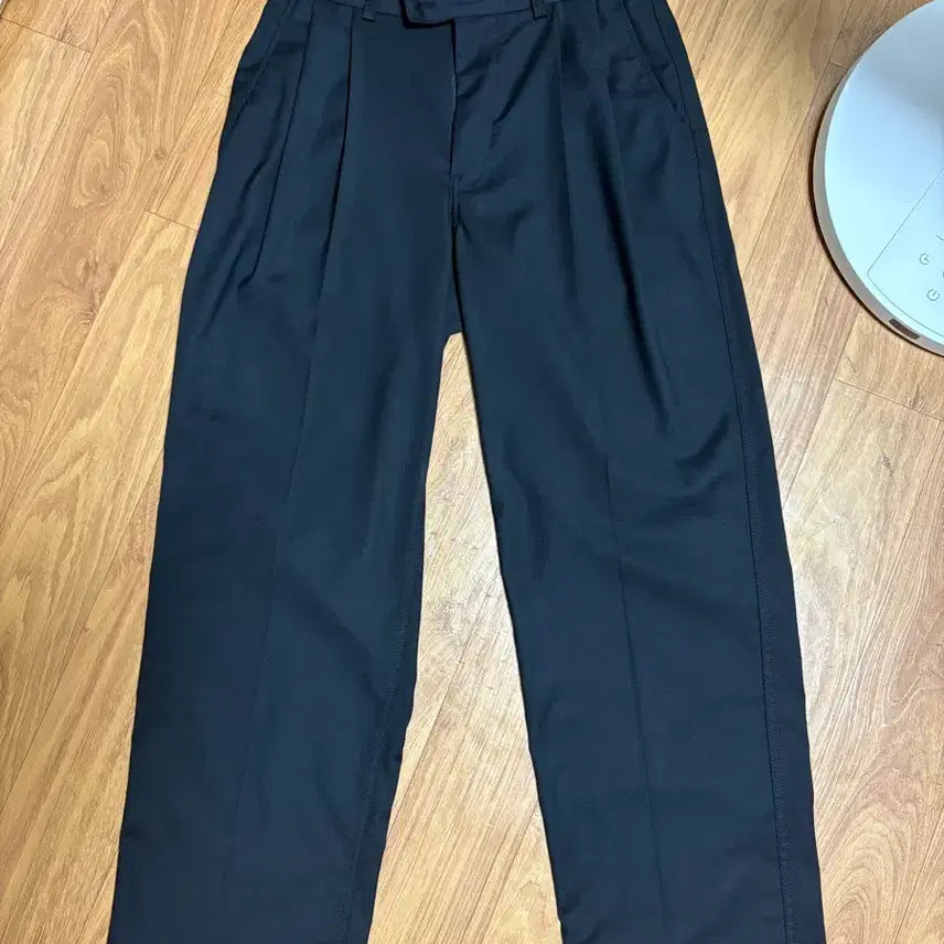 [BUNJANG] Another Office 24SS Santiago Slacks Black Size 00 / 어나더오피스 24SS 산티아고 슬랙스 블랙 00사이즈 팝니다
