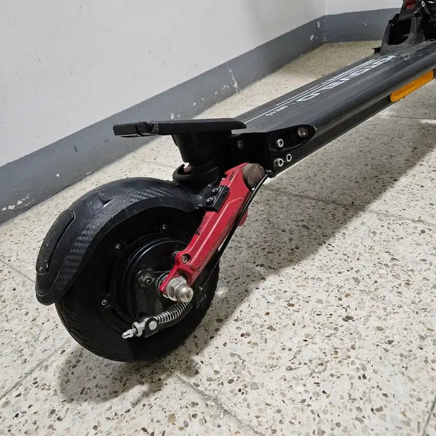 [BUNJANG] Motovelo MX15 Electric Kickboard with Helmet, Bag, Key, and Charger / 모토벨로MX15 전동 킥보드 + 헬멧 가방  키 충전기1개 포함