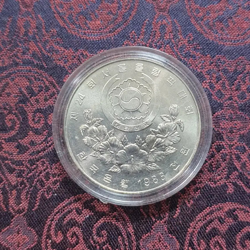 [BUNJANG] 1988 Seoul Olympics Commemorative 1,000 Won Cupronickel Coin (Table Tennis) / 주화는 1988년 서울 올림픽을 기념하여 발행된 1,000원 백동화(탁구