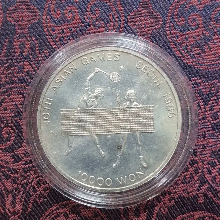 [BUNJANG] 1986 Seoul Asian Games Commemorative Coin 10,000 Won / 1986년 제10회 서울 아시아 경기대회를 기념하여 발행된 10,000원