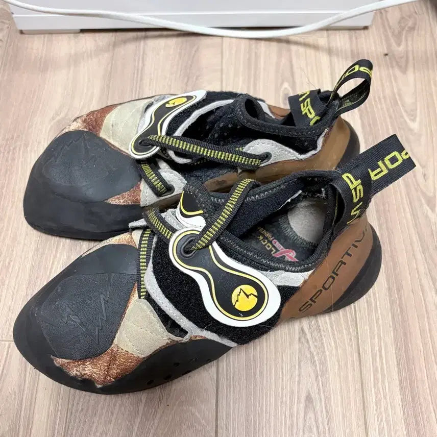 [BUNJANG] La Sportiva Solution Climbing Shoes Size 38 / 라스포르티바 솔루션 클라이밍화 38