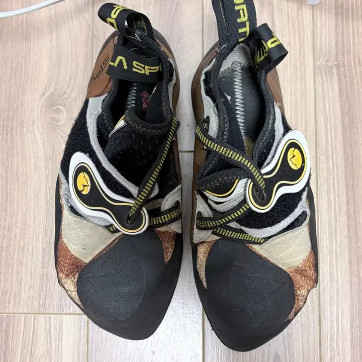[BUNJANG] La Sportiva Solution Climbing Shoes Size 38 / 라스포르티바 솔루션 클라이밍화 38