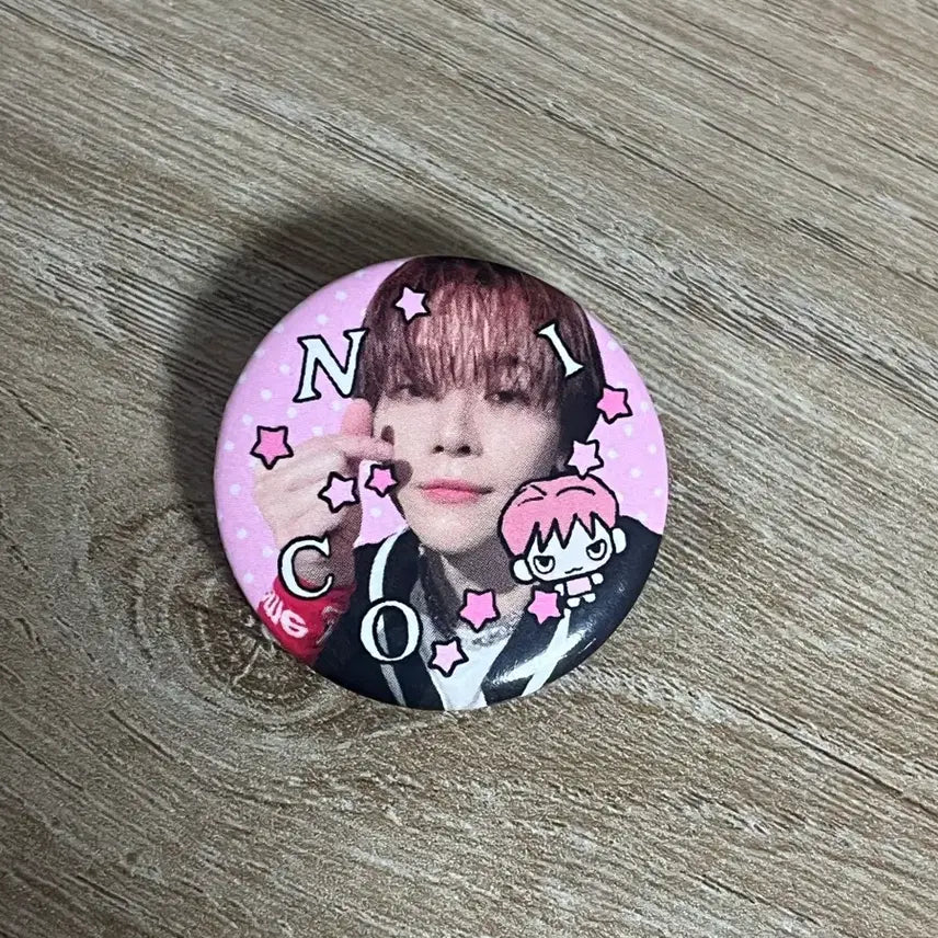 [BUNJANG] ENHYPEN NICHOLAS Pin Badge / 앤팀 니콜라스 핀뱃지 핀버튼