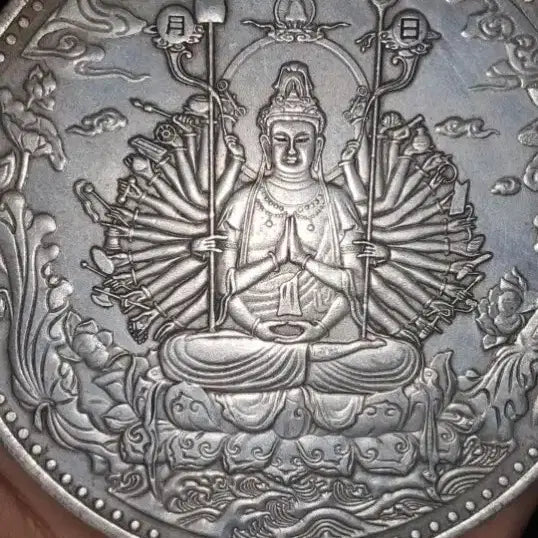 [BUNJANG] Amulet Coin, Buddha, Chinese Coin, Gold Bar, Silver Bar, Silver Coin, Gold Coin, Vintage Coin, Foreign Coin / H33.호신불.부처.중국동전.금괴.은괴.은화.금화.고전주화.해외주화