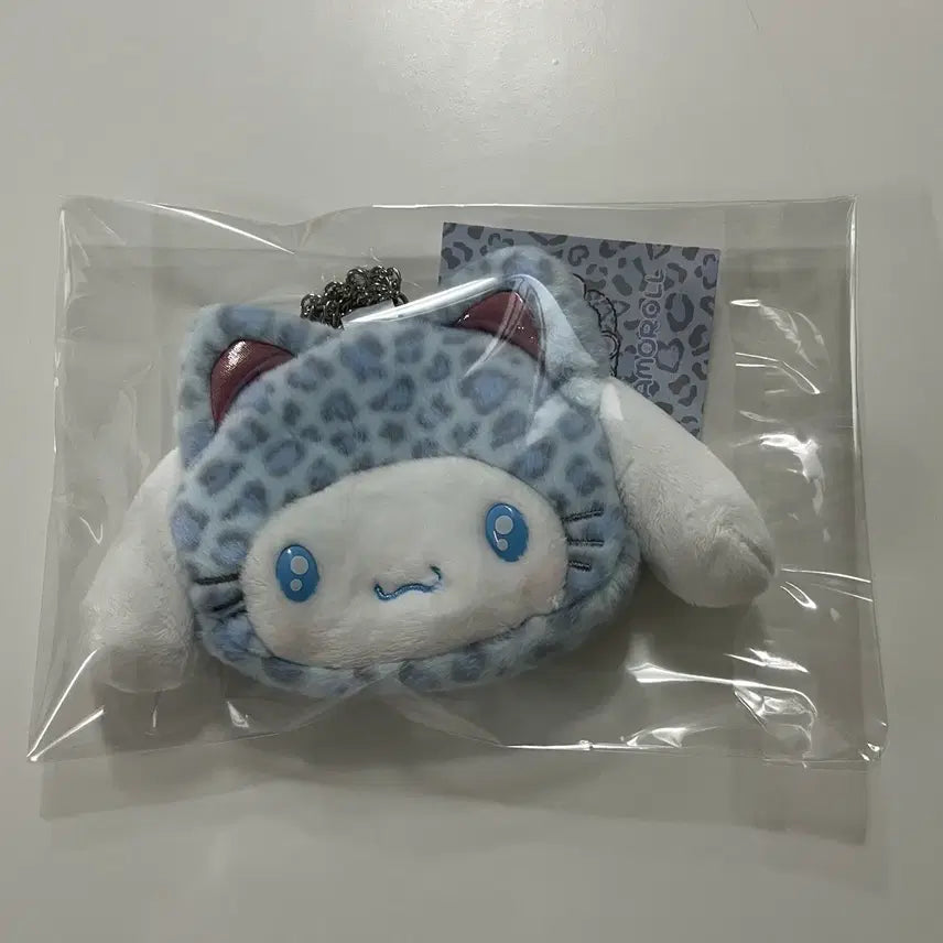 [BUNJANG] Sanrio Gyauruneo Cinnamoroll Face Pouch / [당일발송] 산리오 갸루네코 시나모롤 페이스 파우치 새상품