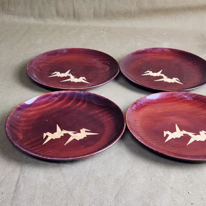 [BUNJANG] Natural Wood Lacquerware Dasik Plate with Gold Crane Motif / 천연목 옻칠 다식접시,금채종이학 그림이 특징