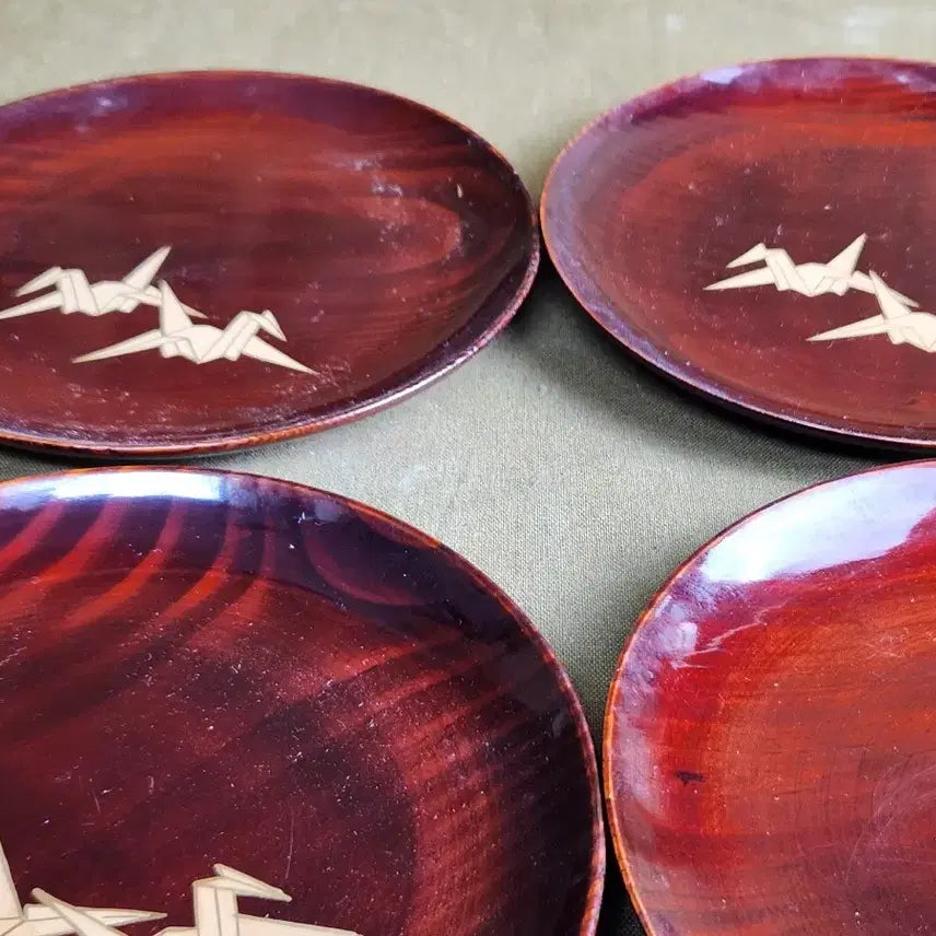 [BUNJANG] Natural Wood Lacquerware Dasik Plate with Gold Crane Motif / 천연목 옻칠 다식접시,금채종이학 그림이 특징