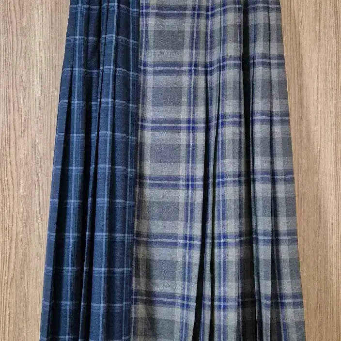 [BUNJANG] Lucky Chouette Linen Pleated Long Skirt / (25년새거)럭키슈에뜨 린넨 플리츠 롱스커트36