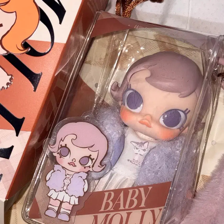 [BUNJANG] Pop Mart Baby Molly Winter Fit Blueberry Pie Plush Keychain / 팝마트 베이비몰리 윈터핏 블루베리파이 인형 키링