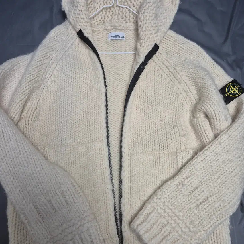 [BUNJANG] Stone Island 544D4 Handmade Wool Knit Cardigan / 스톤 아일랜드 544D4 핸드메이드 필 후드 니트 가디건 스투코
