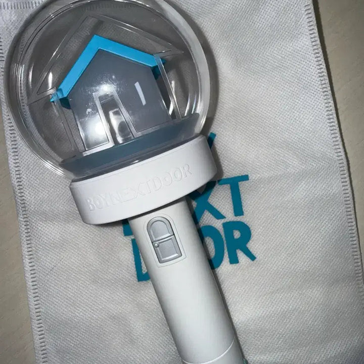 [BUNJANG] BOYNEXTDOOR Official Lightstick / 보넥도 응원봉