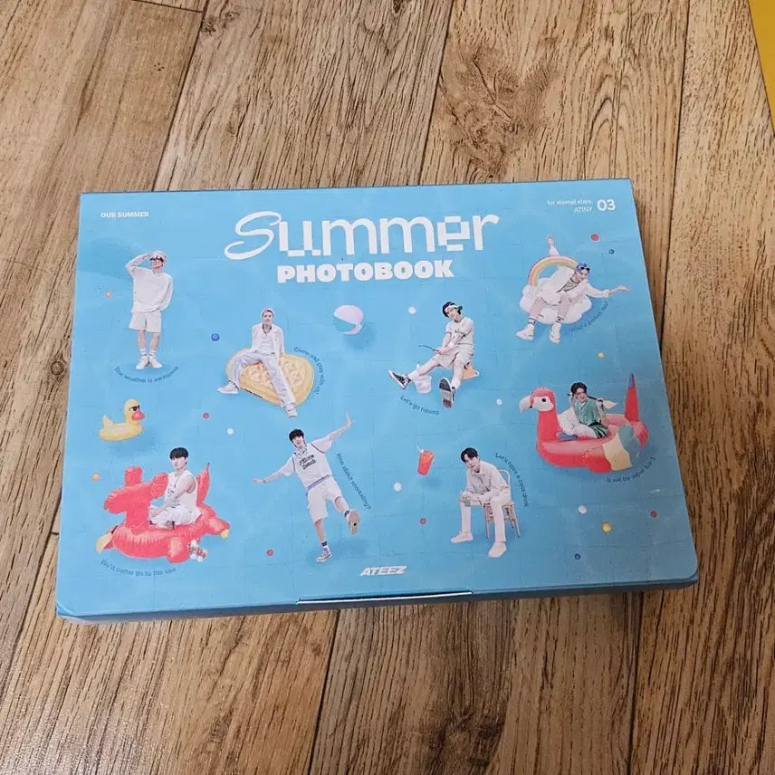 [BUNJANG] ATEEZ 2023 Summer Photobook / 에이티즈 2023 서머 포토북