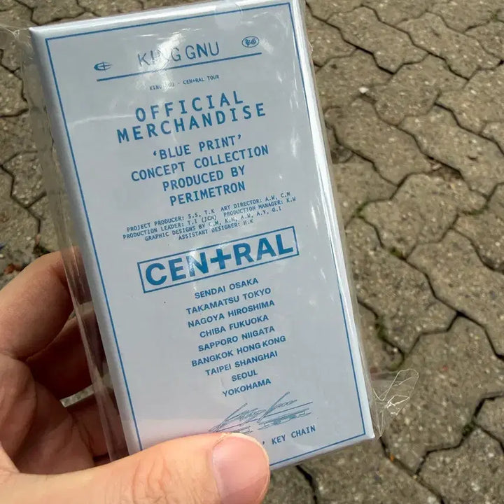 [BUNJANG] King Gnu 2026 Korea Central Tour Keyring Gold (Sealed) / 미개봉)킹누 2026 내한 센트럴 투어 키링 금
