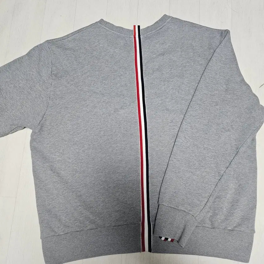 [BUNJANG] Thom Browne 4-Bar Grey Sweatshirt / [5사이즈] 톰브라운 백삼선 그레이