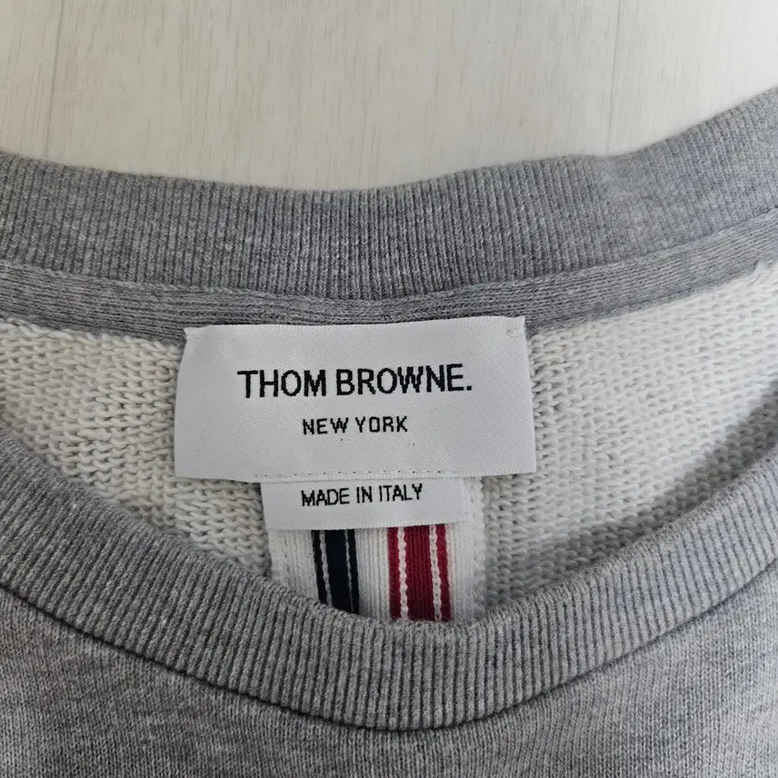 [BUNJANG] Thom Browne 4-Bar Grey Sweatshirt / [5사이즈] 톰브라운 백삼선 그레이