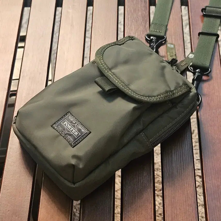 [BUNJANG] Head Porter Olive Drab Shoulder Pouch / 헤드 포터 올리브 드랩 숄더 파우치 (HEAD PORTER OLIVE D
