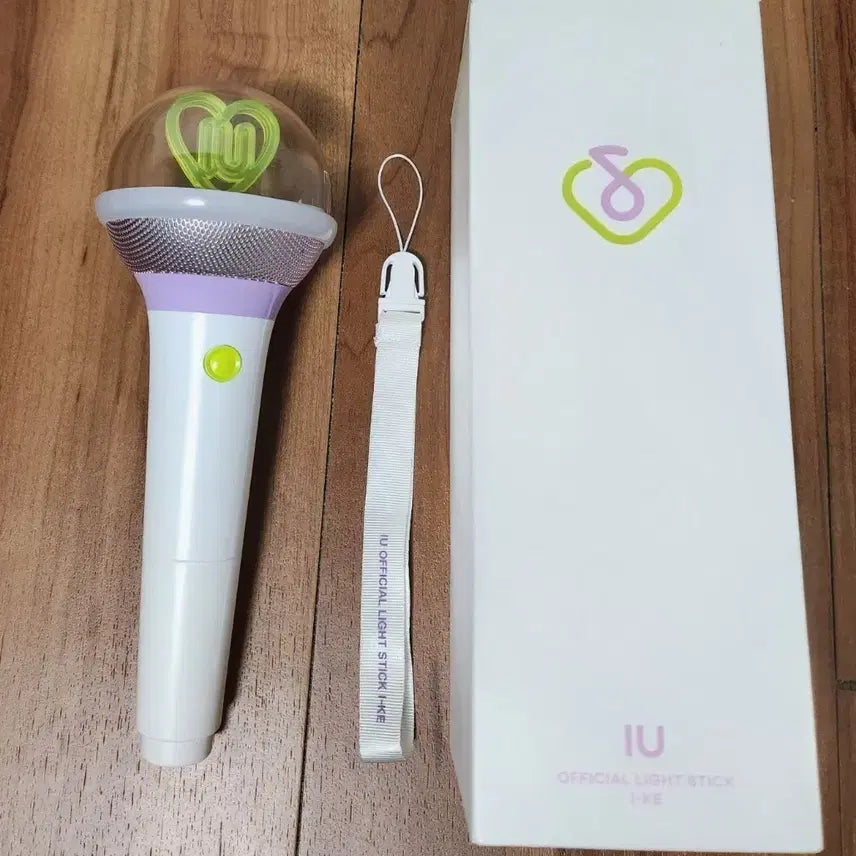 [BUNJANG] IU Official Lightstick Ver. 3 / 아이유 응원봉 Ver.3