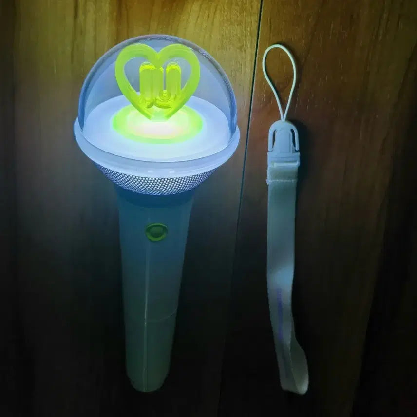 [BUNJANG] IU Official Lightstick Ver. 3 / 아이유 응원봉 Ver.3