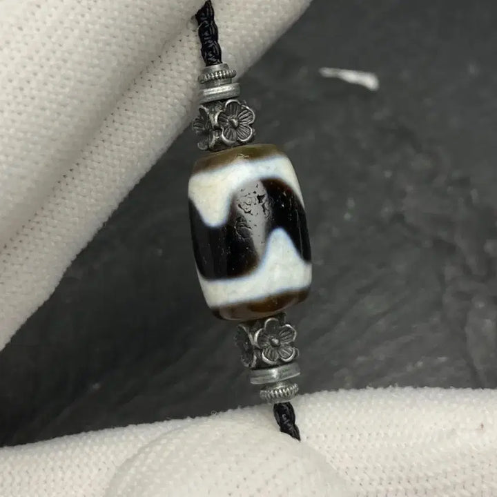 [BUNJANG] Tibetan Dzi Bead Agate Focal Bead / Dzi bead 티벳 호아천주 / 수집품/ 희귀
