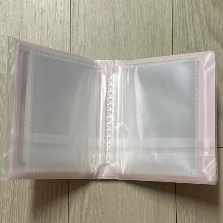 [BUNJANG] Hello Kitty Kuji Card Storage Box (Sealed) / (미개봉) 헬로키티 쿠지 카드수납함